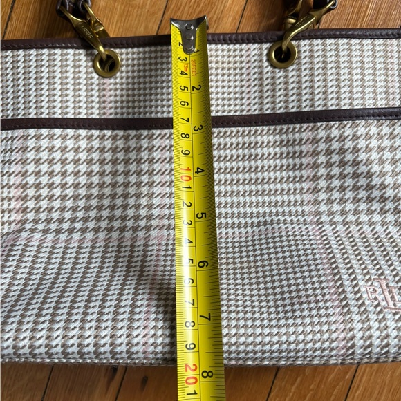 Ralph Lauren Houndstooth Tote in Cream and Brown - Picture 10 of 12
